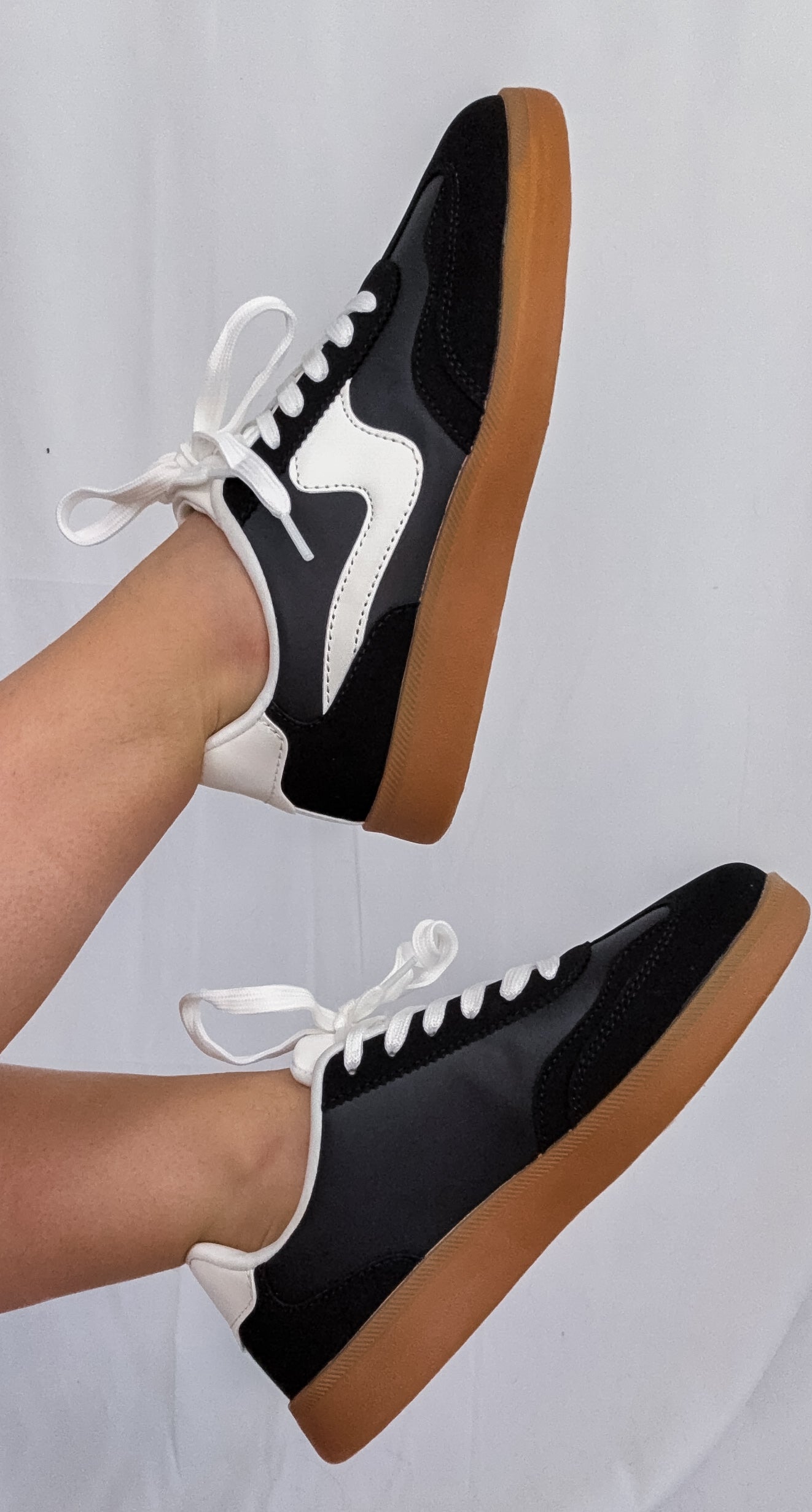 Roxie Sneaker